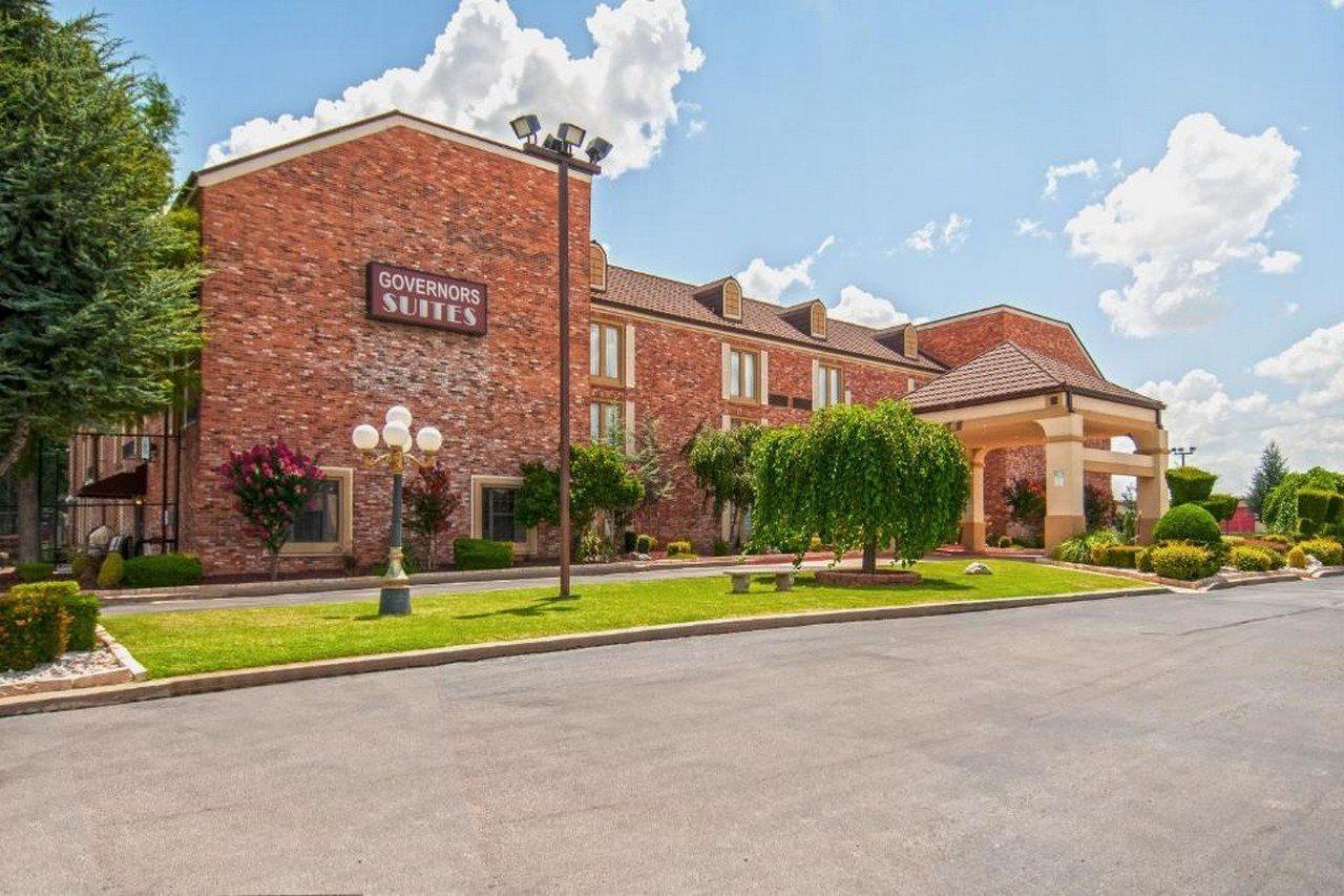 Governors Suites Hotel Oklahoma City Airport Area Bagian luar foto