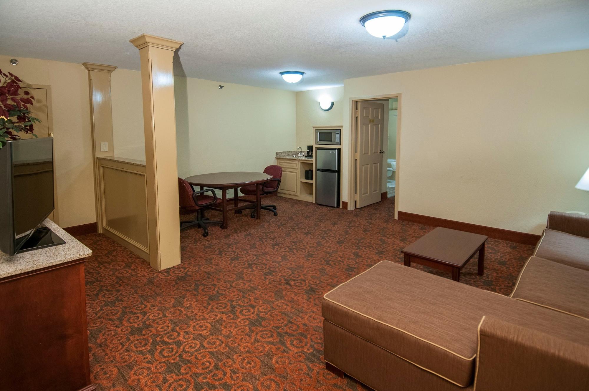 Governors Suites Hotel Oklahoma City Airport Area Bagian luar foto