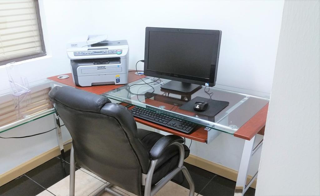 Governors Suites Hotel Oklahoma City Airport Area Bagian luar foto