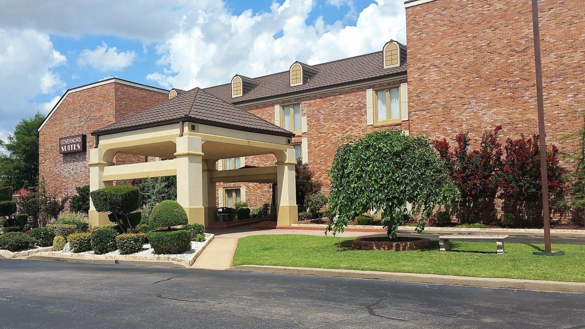 Governors Suites Hotel Oklahoma City Airport Area Bagian luar foto