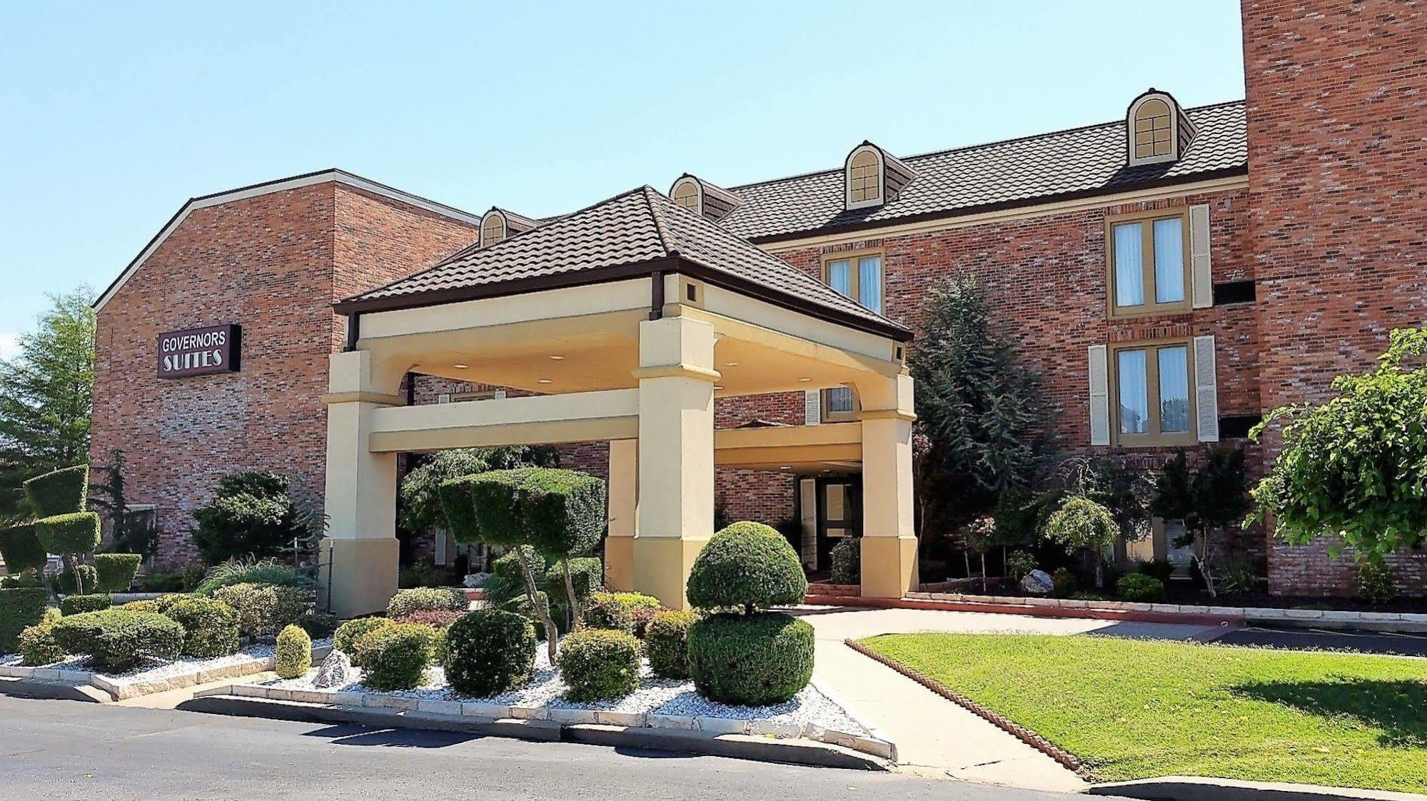Governors Suites Hotel Oklahoma City Airport Area Bagian luar foto